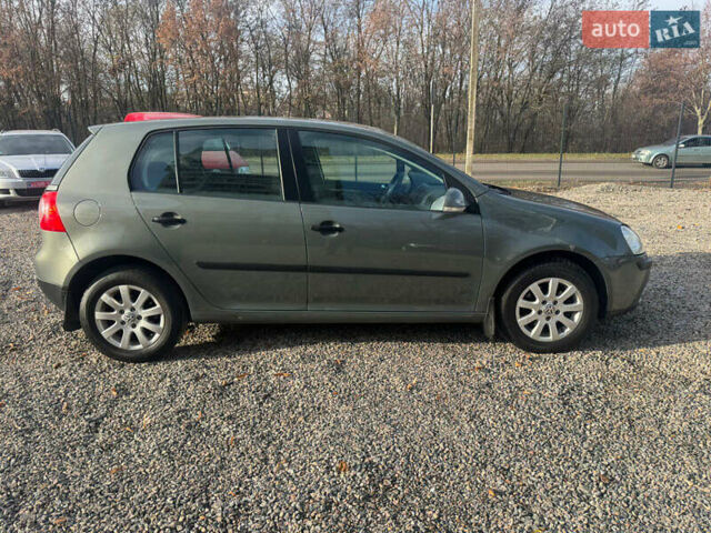 Серый Фольксваген Гольф, объемом двигателя 1.6 л и пробегом 180 тыс. км за 5900 $, фото 13 на Automoto.ua