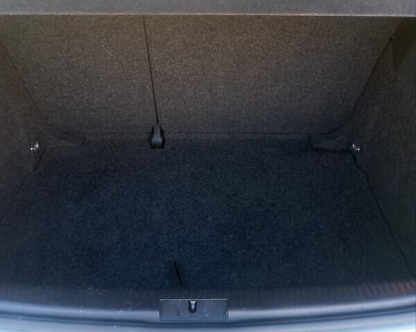 Серый Фольксваген Гольф, объемом двигателя 1.6 л и пробегом 127 тыс. км за 5800 $, фото 2 на Automoto.ua