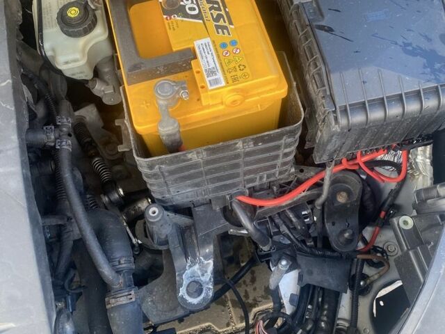 Серый Фольксваген Гольф, объемом двигателя 1.4 л и пробегом 234 тыс. км за 4450 $, фото 7 на Automoto.ua