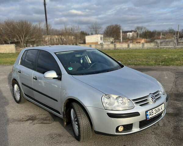 Серый Фольксваген Гольф, объемом двигателя 1.6 л и пробегом 230 тыс. км за 4900 $, фото 1 на Automoto.ua