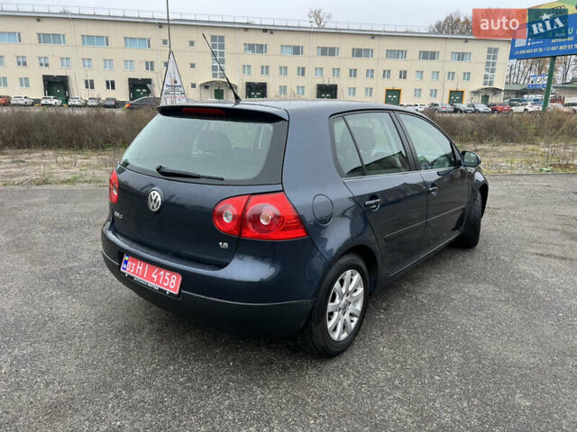 Сірий Фольксваген Гольф, об'ємом двигуна 1.6 л та пробігом 200 тис. км за 5999 $, фото 2 на Automoto.ua