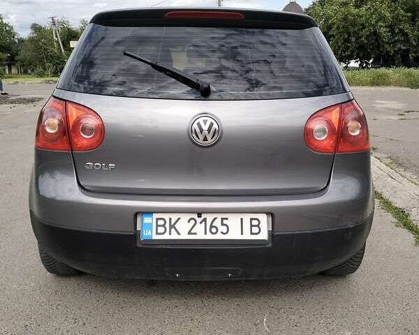 Серый Фольксваген Гольф, объемом двигателя 1.39 л и пробегом 290 тыс. км за 4799 $, фото 8 на Automoto.ua