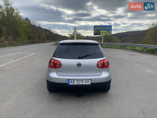 Фольксваген Гольф 2005 у Ямпіль на Automoto.ua Сірий Фольксваген Гольф, об'ємом двигуна 1.6 л та пробігом 266 тис. км за 5750 $, фото 5 на Automoto.ua
