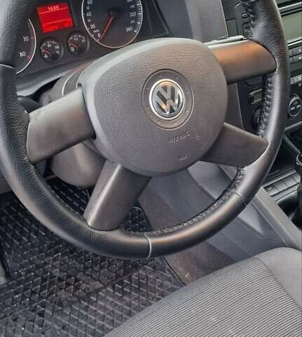 Сірий Фольксваген Гольф, об'ємом двигуна 1.6 л та пробігом 244 тис. км за 5599 $, фото 9 на Automoto.ua