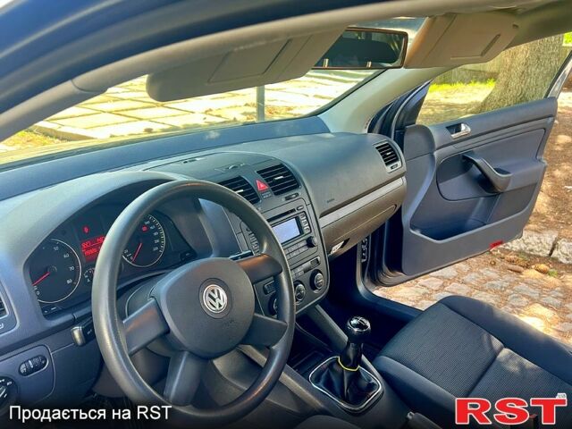 Сірий Фольксваген Гольф, об'ємом двигуна 1.4 л та пробігом 197 тис. км за 5500 $, фото 9 на Automoto.ua