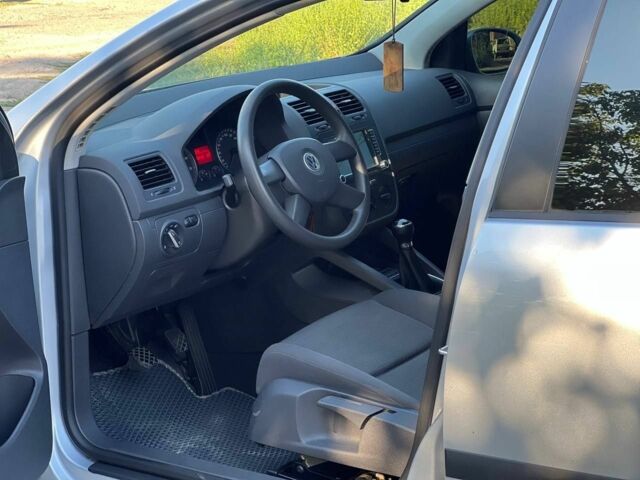 Серый Фольксваген Гольф, объемом двигателя 1.4 л и пробегом 167 тыс. км за 5600 $, фото 7 на Automoto.ua