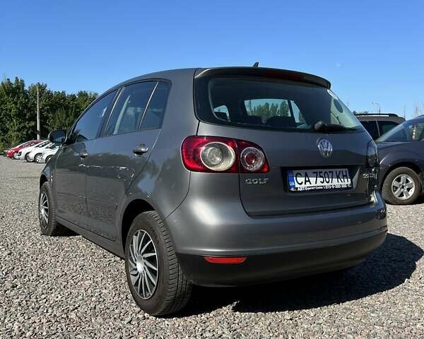 Серый Фольксваген Гольф, объемом двигателя 1.97 л и пробегом 217 тыс. км за 6800 $, фото 4 на Automoto.ua