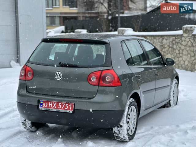 Серый Фольксваген Гольф, объемом двигателя 1.4 л и пробегом 251 тыс. км за 4999 $, фото 30 на Automoto.ua