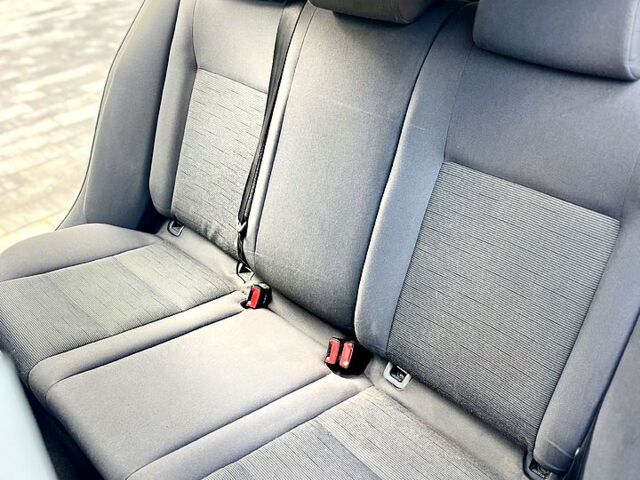 Серый Фольксваген Гольф, объемом двигателя 1.6 л и пробегом 280 тыс. км за 5400 $, фото 6 на Automoto.ua