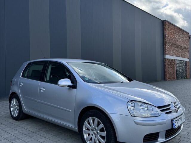 Серый Фольксваген Гольф, объемом двигателя 1.6 л и пробегом 225 тыс. км за 5600 $, фото 3 на Automoto.ua