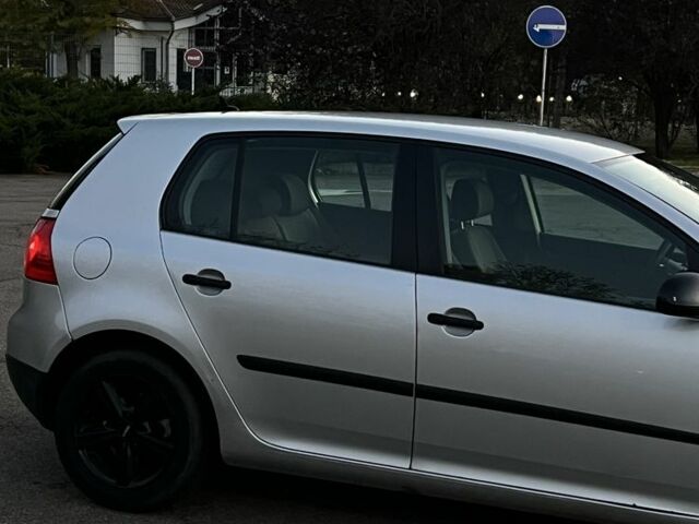 Серый Фольксваген Гольф, объемом двигателя 1.9 л и пробегом 330 тыс. км за 3300 $, фото 2 на Automoto.ua