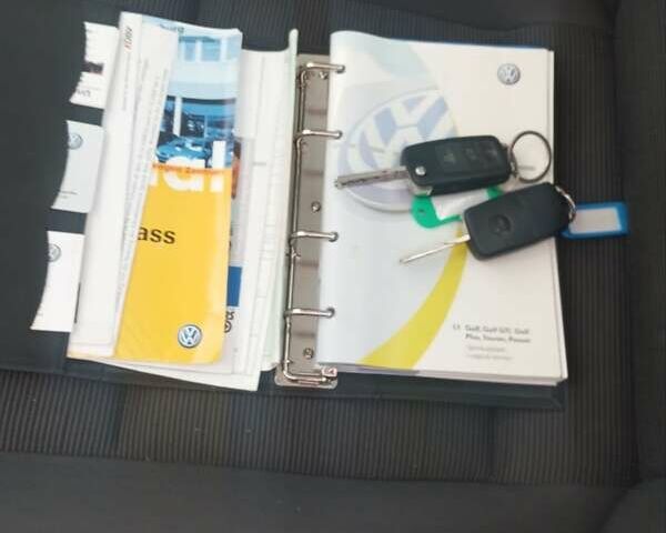 Серый Фольксваген Гольф, объемом двигателя 1.6 л и пробегом 127 тыс. км за 5800 $, фото 22 на Automoto.ua