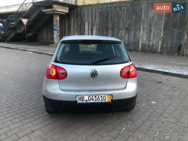 Сірий Фольксваген Гольф, об'ємом двигуна 1.4 л та пробігом 200 тис. км за 3800 $, фото 17 на Automoto.ua