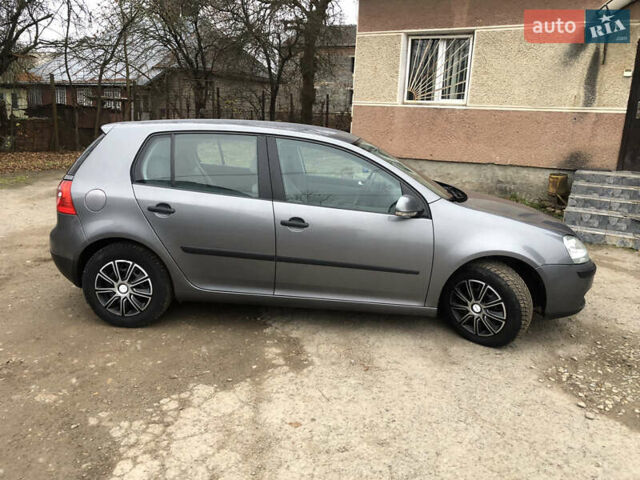Серый Фольксваген Гольф, объемом двигателя 1.39 л и пробегом 200 тыс. км за 4700 $, фото 3 на Automoto.ua