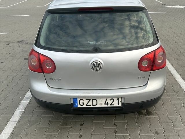 Серый Фольксваген Гольф, объемом двигателя 1.9 л и пробегом 380 тыс. км за 2550 $, фото 5 на Automoto.ua