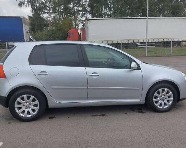 Сірий Фольксваген Гольф, об'ємом двигуна 1.6 л та пробігом 257 тис. км за 6200 $, фото 4 на Automoto.ua