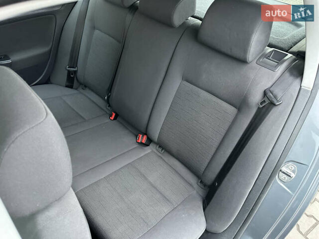 Серый Фольксваген Гольф, объемом двигателя 1.4 л и пробегом 270 тыс. км за 4400 $, фото 7 на Automoto.ua