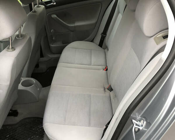 Серый Фольксваген Гольф, объемом двигателя 1.39 л и пробегом 200 тыс. км за 4700 $, фото 9 на Automoto.ua