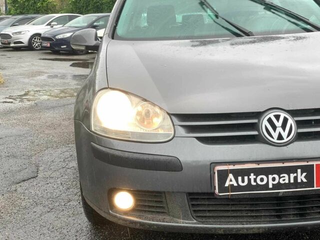 Серый Фольксваген Гольф, объемом двигателя 2 л и пробегом 185 тыс. км за 5740 $, фото 11 на Automoto.ua