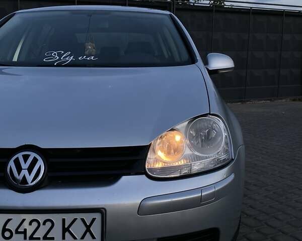 Серый Фольксваген Гольф, объемом двигателя 1.4 л и пробегом 240 тыс. км за 5150 $, фото 1 на Automoto.ua