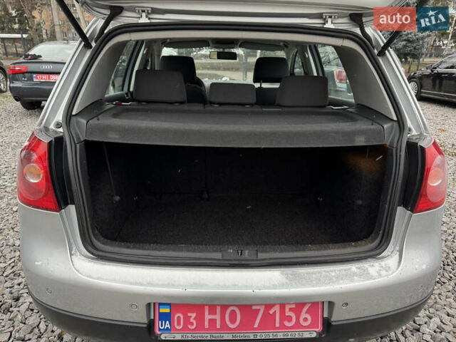 Серый Фольксваген Гольф, объемом двигателя 1.6 л и пробегом 270 тыс. км за 6200 $, фото 21 на Automoto.ua