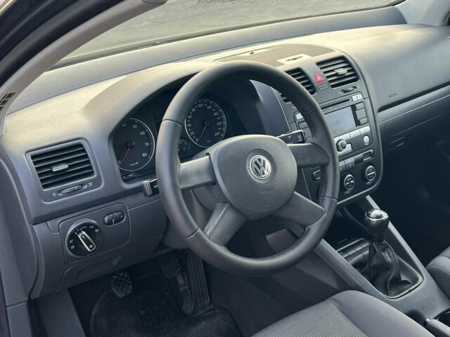 Сірий Фольксваген Гольф, об'ємом двигуна 0 л та пробігом 228 тис. км за 5500 $, фото 11 на Automoto.ua