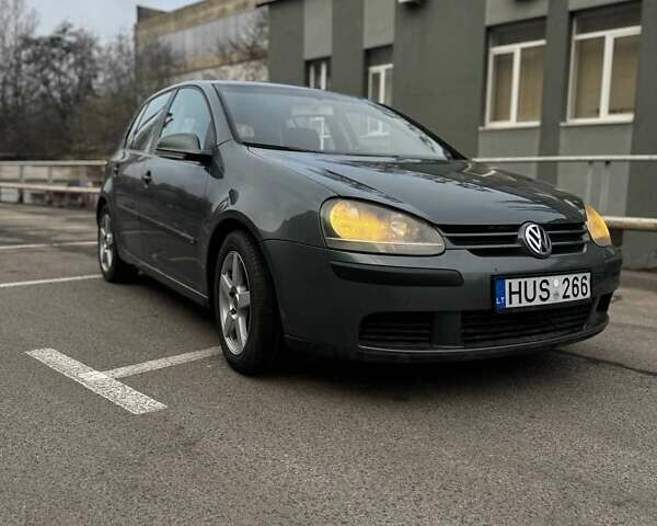 Сірий Фольксваген Гольф, об'ємом двигуна 1.9 л та пробігом 271 тис. км за 2399 $, фото 1 на Automoto.ua