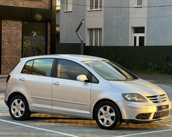 Фольксваген Гольф 2005 у Вінниці на Automoto.ua Сірий Фольксваген Гольф, об'ємом двигуна 1.97 л та пробігом 325 тис. км за 6900 $, фото 18 на Automoto.ua