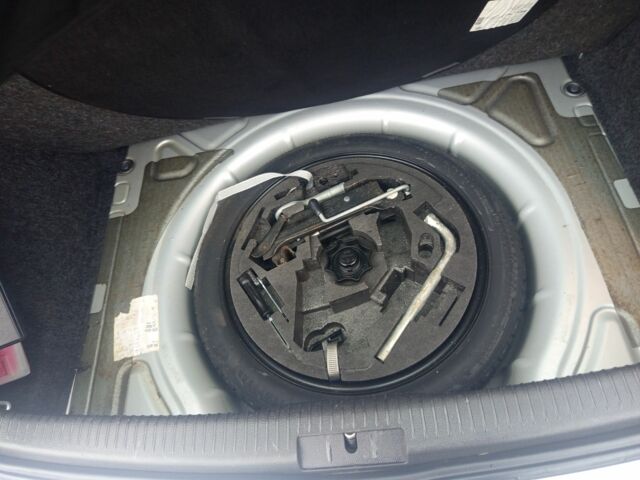 Серый Фольксваген Гольф, объемом двигателя 1.6 л и пробегом 240 тыс. км за 5600 $, фото 3 на Automoto.ua