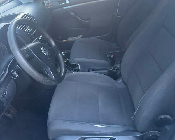 Сірий Фольксваген Гольф, об'ємом двигуна 1.9 л та пробігом 250 тис. км за 5500 $, фото 5 на Automoto.ua