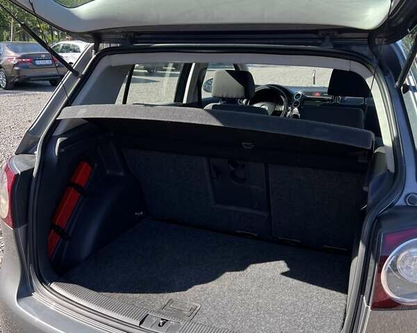 Серый Фольксваген Гольф, объемом двигателя 1.97 л и пробегом 217 тыс. км за 6800 $, фото 31 на Automoto.ua