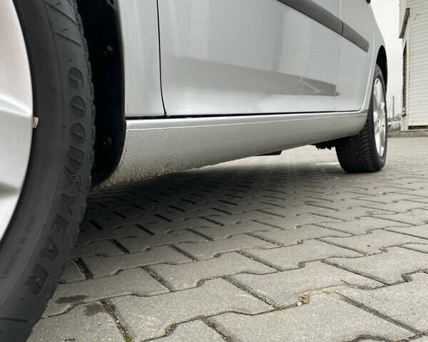 Серый Фольксваген Гольф, объемом двигателя 1.4 л и пробегом 203 тыс. км за 5400 $, фото 32 на Automoto.ua