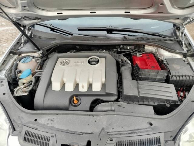 Серый Фольксваген Гольф, объемом двигателя 1.9 л и пробегом 390 тыс. км за 4850 $, фото 17 на Automoto.ua