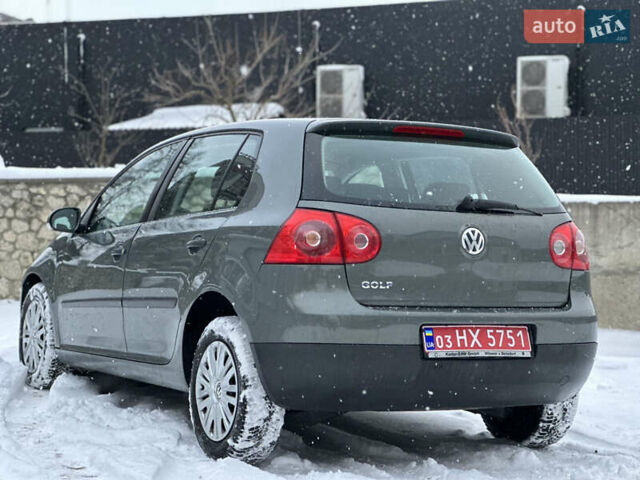 Серый Фольксваген Гольф, объемом двигателя 1.4 л и пробегом 251 тыс. км за 4999 $, фото 27 на Automoto.ua