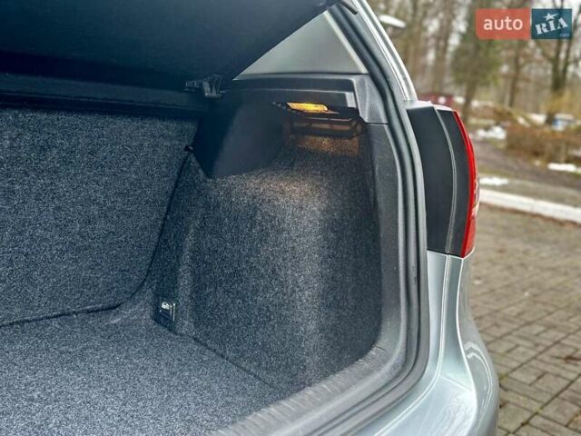 Серый Фольксваген Гольф, объемом двигателя 1.6 л и пробегом 178 тыс. км за 5790 $, фото 27 на Automoto.ua