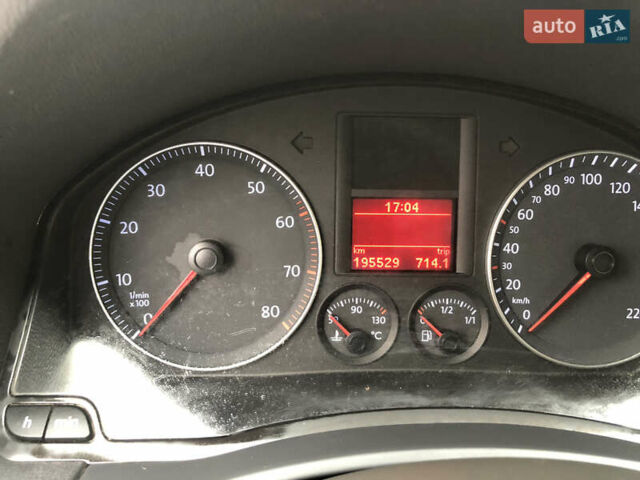 Серый Фольксваген Гольф, объемом двигателя 1.39 л и пробегом 200 тыс. км за 4700 $, фото 6 на Automoto.ua