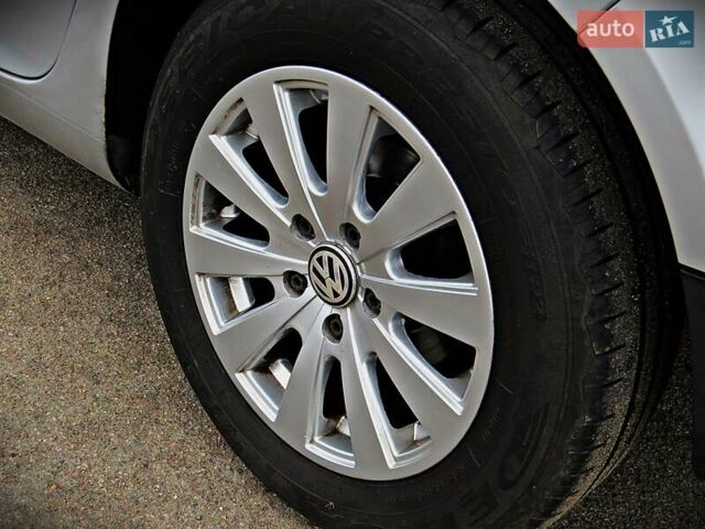 Сірий Фольксваген Гольф, об'ємом двигуна 1.6 л та пробігом 226 тис. км за 5000 $, фото 4 на Automoto.ua