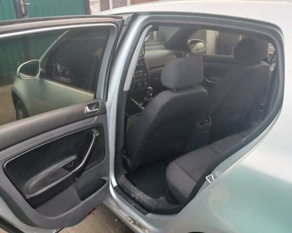 Серый Фольксваген Гольф, объемом двигателя 1.9 л и пробегом 320 тыс. км за 6000 $, фото 3 на Automoto.ua