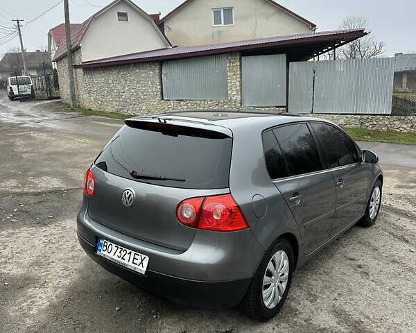 Серый Фольксваген Гольф, объемом двигателя 1.6 л и пробегом 202 тыс. км за 6300 $, фото 4 на Automoto.ua