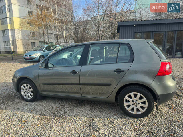 Серый Фольксваген Гольф, объемом двигателя 1.6 л и пробегом 180 тыс. км за 5900 $, фото 25 на Automoto.ua