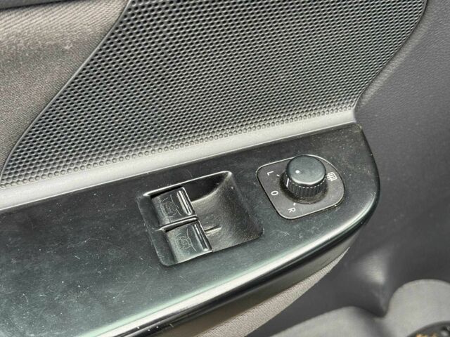 Серый Фольксваген Гольф, объемом двигателя 1.4 л и пробегом 271 тыс. км за 5090 $, фото 12 на Automoto.ua