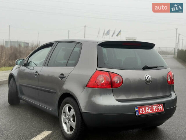 Серый Фольксваген Гольф, объемом двигателя 1.6 л и пробегом 218 тыс. км за 5950 $, фото 11 на Automoto.ua