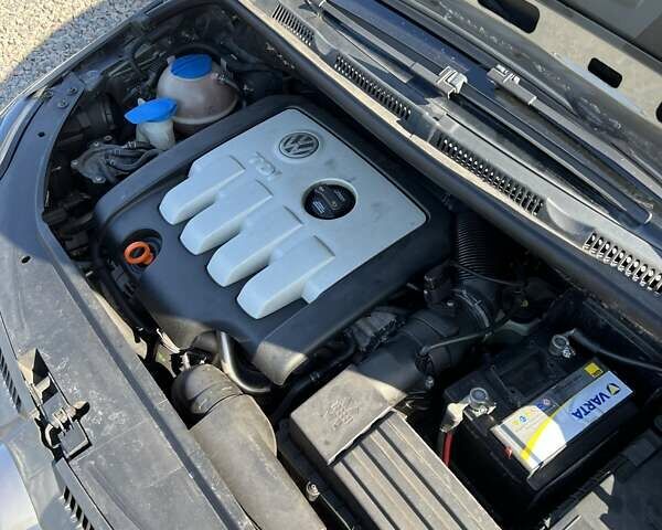 Серый Фольксваген Гольф, объемом двигателя 1.97 л и пробегом 217 тыс. км за 6800 $, фото 28 на Automoto.ua