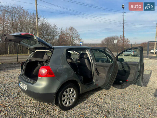 Серый Фольксваген Гольф, объемом двигателя 1.6 л и пробегом 180 тыс. км за 5900 $, фото 50 на Automoto.ua