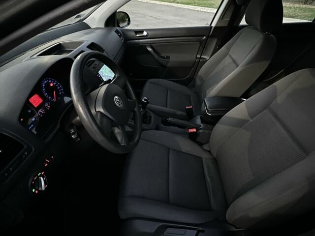 Серый Фольксваген Гольф, объемом двигателя 1.9 л и пробегом 330 тыс. км за 3300 $, фото 6 на Automoto.ua