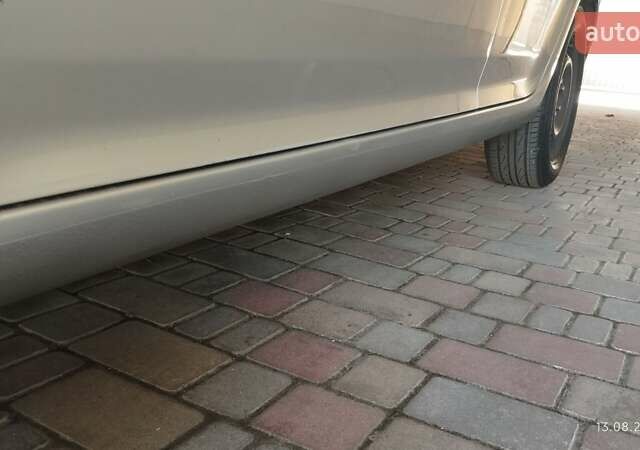 Серый Фольксваген Гольф, объемом двигателя 1.39 л и пробегом 273 тыс. км за 4800 $, фото 4 на Automoto.ua