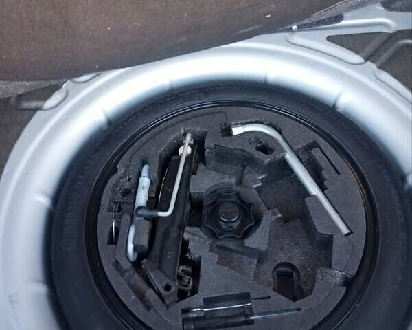 Серый Фольксваген Гольф, объемом двигателя 1.6 л и пробегом 127 тыс. км за 5800 $, фото 7 на Automoto.ua