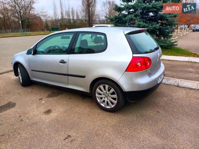 Серый Фольксваген Гольф, объемом двигателя 1.6 л и пробегом 300 тыс. км за 5500 $, фото 6 на Automoto.ua