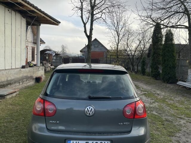 Серый Фольксваген Гольф, объемом двигателя 1.9 л и пробегом 300 тыс. км за 2650 $, фото 3 на Automoto.ua