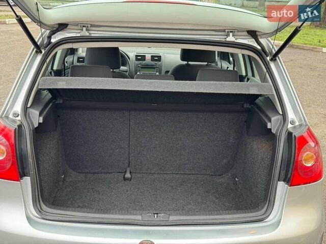 Сірий Фольксваген Гольф, об'ємом двигуна 1.4 л та пробігом 216 тис. км за 5490 $, фото 14 на Automoto.ua